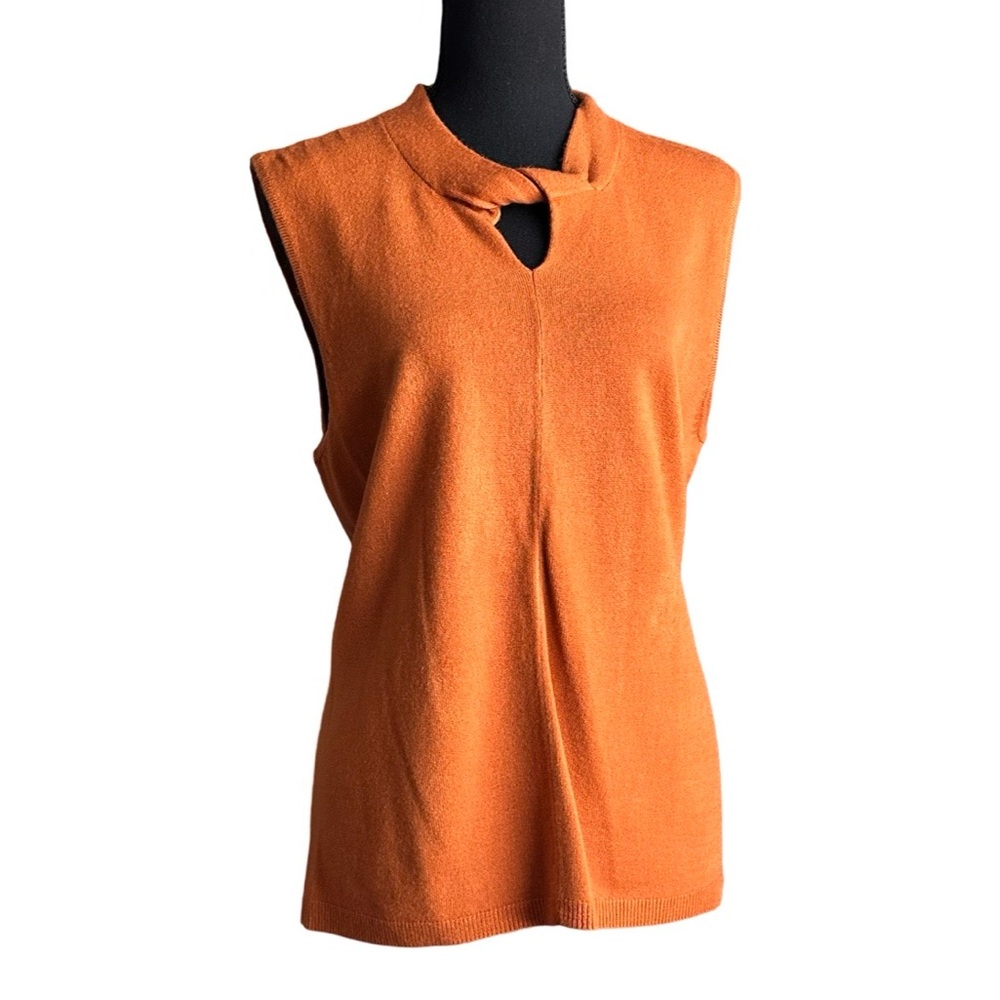 Harve Bernard  Woman’s sleeveless rust/orange color sweater Size XL
